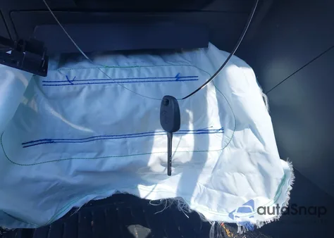 2007 Scion Tc из США, поврежденный, VIN JTKDE177570180297